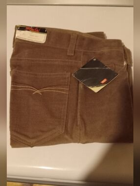 Vintage 1979 Mens Levis Moving On Corduroy Jeans NWT 28-32